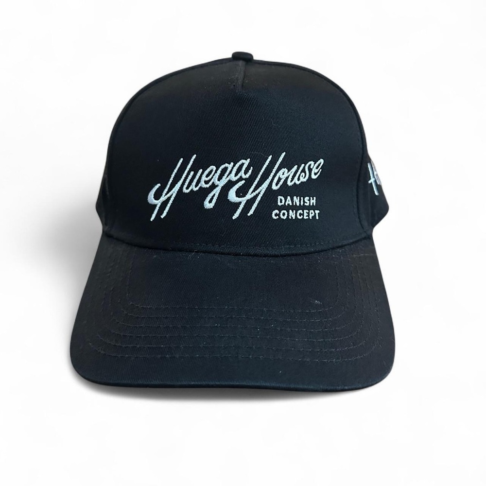 Black Huega House Snapback